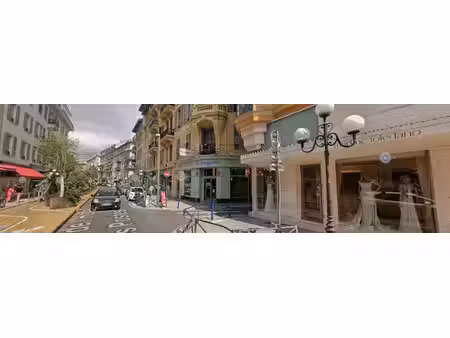 local commercial - rue de l'hôtel des postes