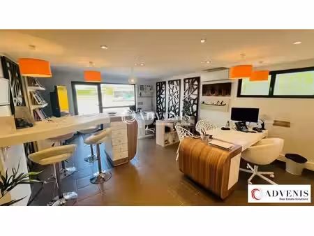 vente commerce 120m² à 260m²