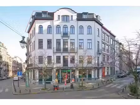 duplex à louer à rue gustave defnet 40 saint-gilles (vbe77239)