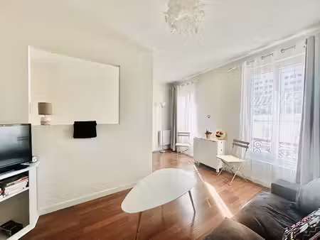appartement meuble - t1bis - 28.80 m2 - rue des poissonniers - paris 18e
