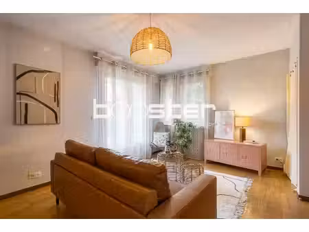 roseraie – maison 4/5 pièces d’environ 110 m² avec jardin, terrasse, garage et parkings