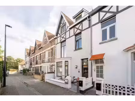 en exclusivité: maison dans une charmante petite impasse