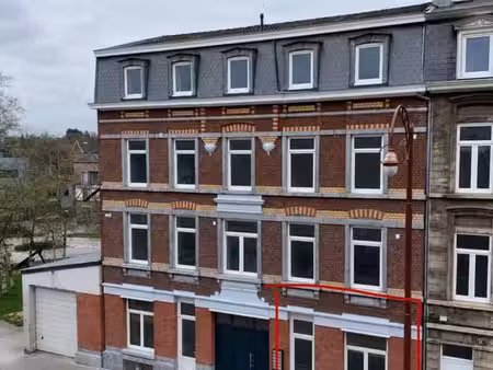 duplex 2 ch. entièrement rénové avec extérieur à verviers