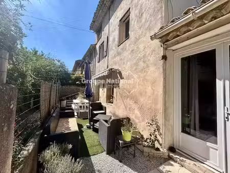 location maison 3 pièces 100.5 m² à lambesc (13410), 880 €