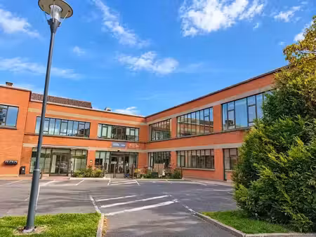 location locaux professionnels 9 pièces 327 m² à tourcoing (59200), 4 701 €