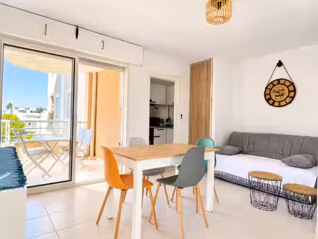 exclusivite port frejus appartement meublé 2 pièce(s) 32m2 e