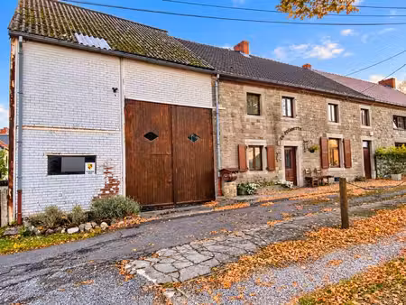 maison de caractere a louer - 3 chambres-jardin-grange