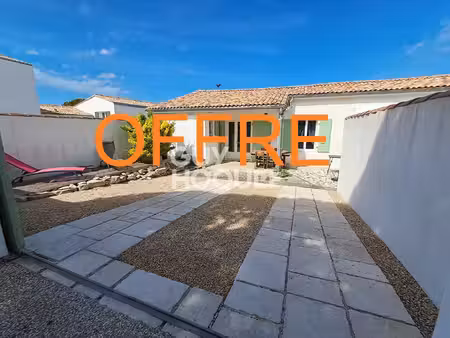 maison de luxe à vendre à la flotte