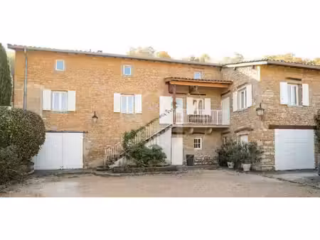 maison avec terrasse poleymieux-au-mont-d’or (69)