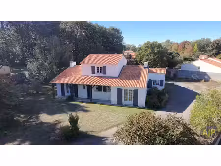 maison challans 136.38 m²