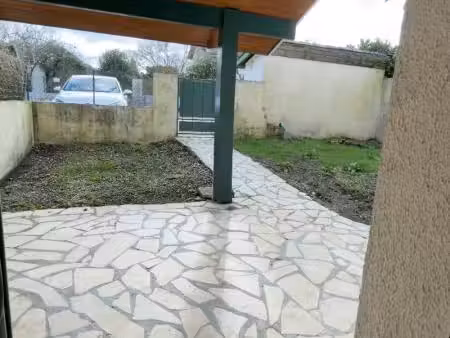 maison t3 gradignan - 50 m2 - 1020 euros ttc