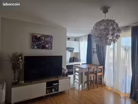 t2 toison d'or calme et lumineux, av. concorde