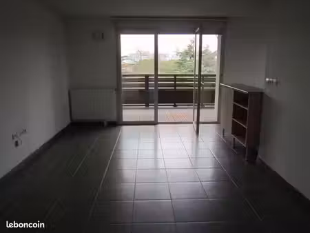 beau t3 dans résidence récente 63m²