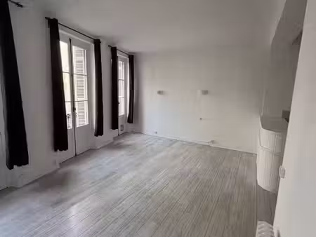 beau t2 56 m² avec balcon