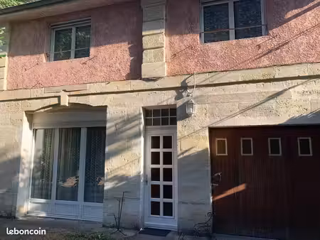 duplex dans maison ancienne avec garage
