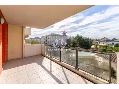 appartement t3 de 64m2 avec balcon, cave et garage en sus - meyz