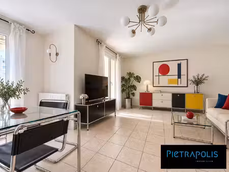 lyon 7 – girondins / gerland – t4 de 83 m² – balcon plein