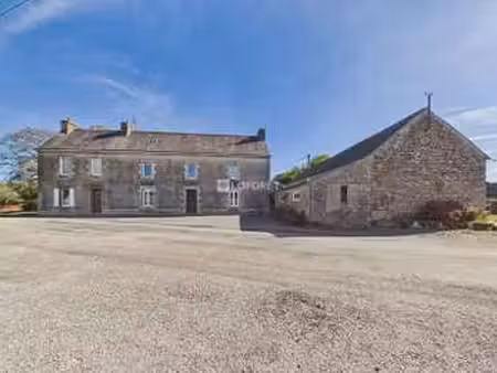 vente maison à guiscriff (56560) : à vendre / 200m² guiscriff