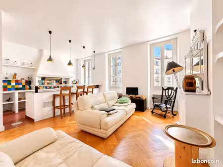 appartement 3 pièces 69 m²