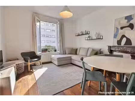 appartement courbevoie 3 pièce(s) 50,69 m2