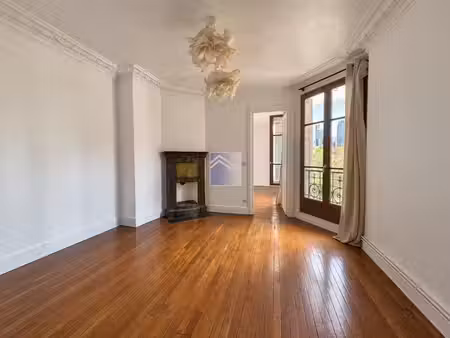 courbevoie - 3 pièces - 53m2 - charme de l'ancien, vue dégag