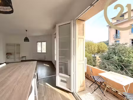 vente en exclusivite - saint-raphaël t2 rénové de 60 m2