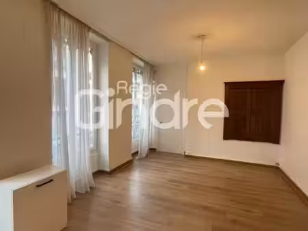appartement 2 pièces 57 m²