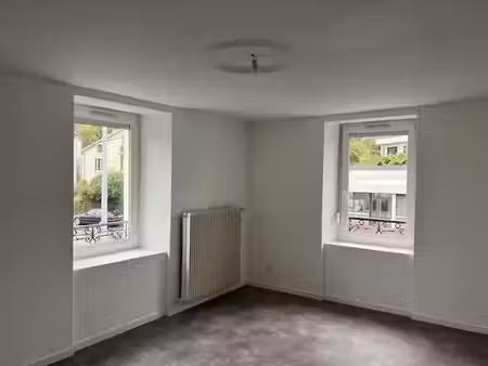 location appartement 4 pièces 93.69 m² à vesoul (70000), 690 €