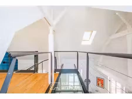 loft d'architecte avec terrasse suspendue, ascenseur privatif et double garage - poitiers 