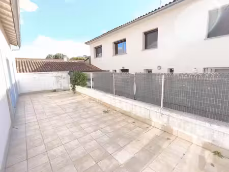 appartement t4 de 98 m2 avec grande terrasse de 35 m2