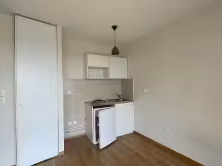 studio 1 pièce 22 m²