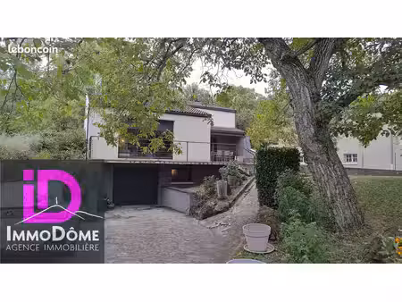 maison meublée, 124 m² habitables avec terrain
