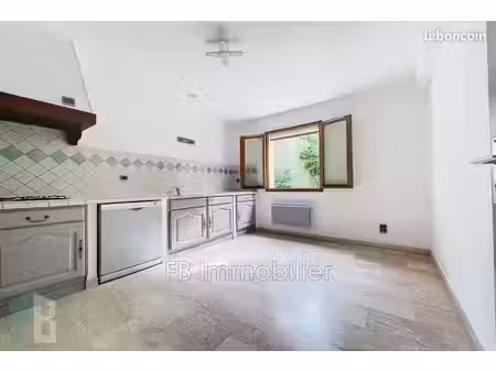 appartement 2 pièces 57 m²