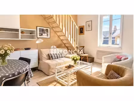 deauville – plein centre – charmant duplex lumineux à deux pas de la place morny