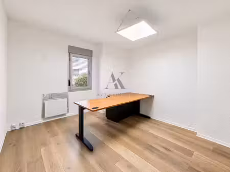 villeurbanne bureau de 12 m2