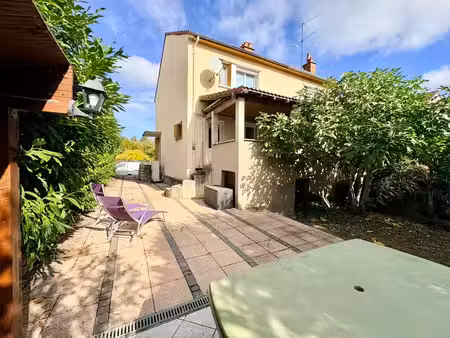 secteur poincaré, maison avec terrasse, jardin et garage