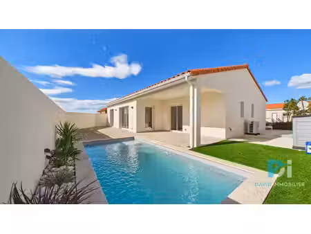 villa neuve plain-pied avec piscine