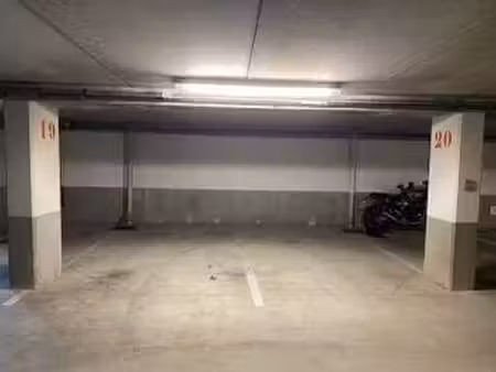 vente garage et parking à laval (53000) : à vendre / laval