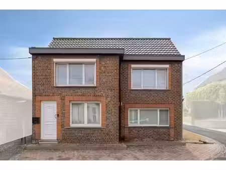 ruim 3-gevel huis te koop in roosdaal