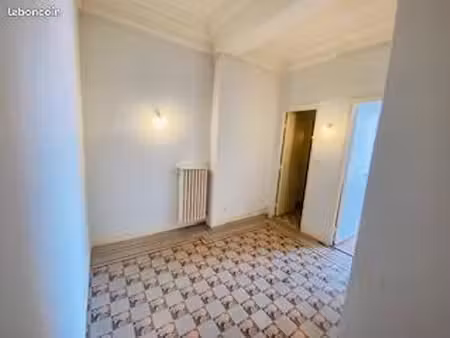studio 1 pièce 29 m²