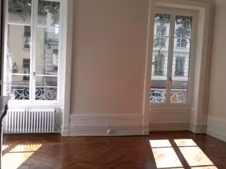 appartement 4 pièces 95 m²