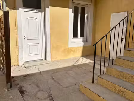 studio de plein pied 31 m2 non meublé à louer -