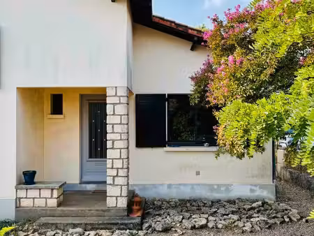 à louer belle maison individuelle avec garage et jardin à niort