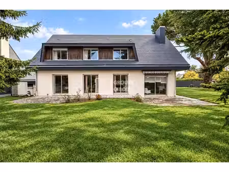 a vendre - agence giboire - maison d'architecte d'environ 222.6 m2 - au coeur de saint gré