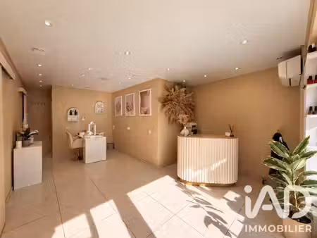 vente esthétique, coiffure 35 m²