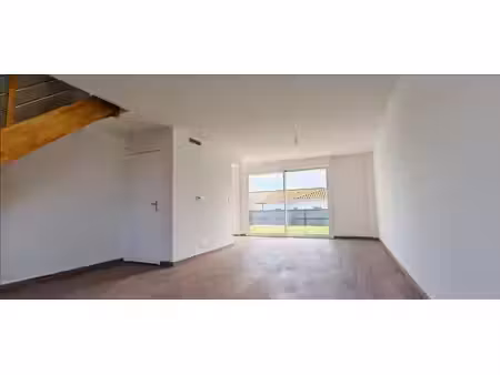 maison - 102,53 m2 - 4 pièces - non meublé