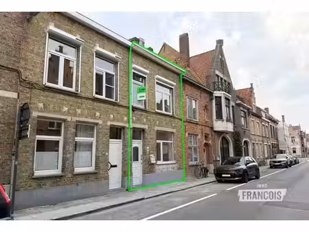 maison familiale rénovée avec 3 chambres et espace extérieur à kristus-koning