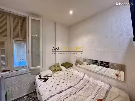 studio 1 pièce 11 m²