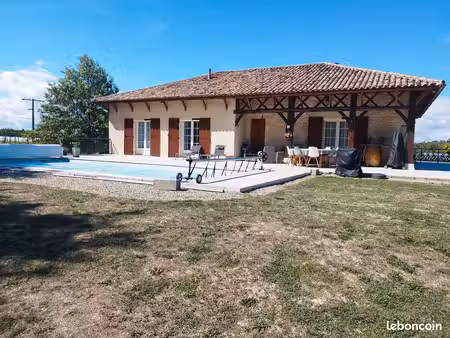 maison à pondaurat 177m2 et sous sol de 300 m2