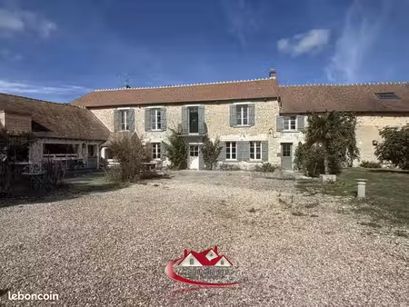 propriété 7 pièces 250 m²